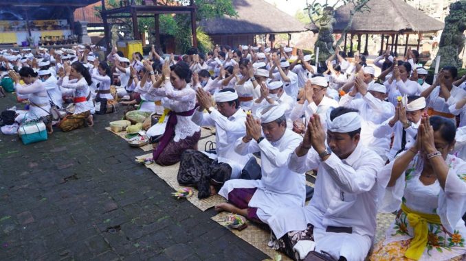 Unud - dies 1