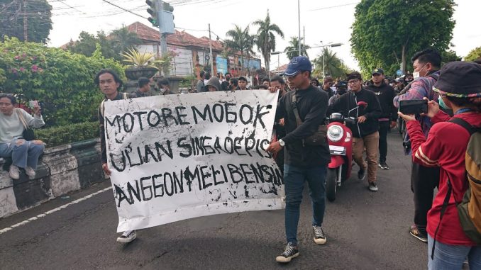 Demo BBM mahasiswa 1