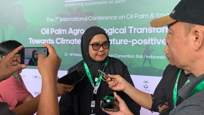 WWF Indonesia Dewi Lestari Yani Rizki, Direktur Konservasi Yayasan WWF Indonesia dalam acara jumpa pers usai pembukaan Konferensi Internasional tentang Minyak Kelapa Sawit dan Lingkungan (ICOPE) 2025, Rabu (12/2/2025) di Sanur, Bali - RFH