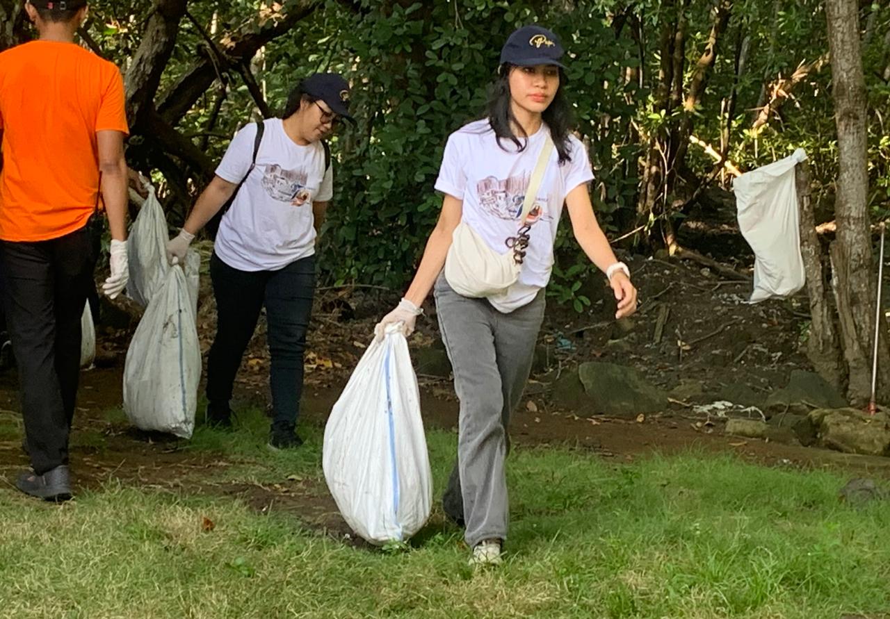 Kerja bakti massal di  di Sungai Suwung Tahura Mangrove Ngurah Rai, Selasa (25/2/2025) - ISt