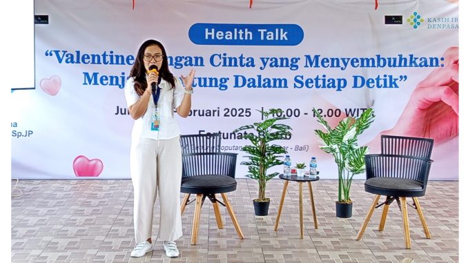 valentine dr. Ni Wayan Lena Agustini, M. Biomed, Sp.JP, spesialis penyakit jantung RS Kasih Ibu saat talkshow kesehatan di Fortunate Bistro, Denpasar, Jumat (14/2/2024) - IST