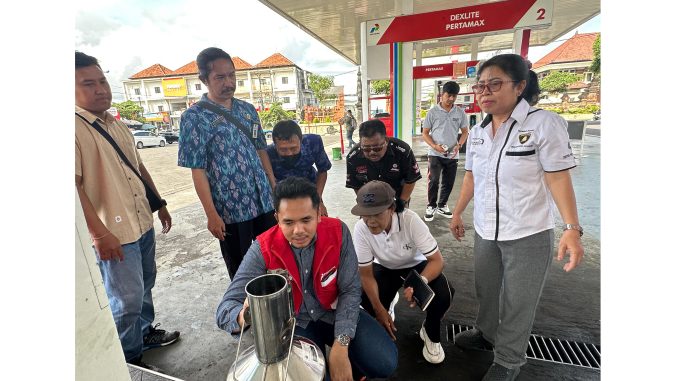 Sidak dilakukan di Stasiun Pengisian Bahan Bakar (SPBU) 54.803.01, SPBU 54.803.32 dan SPBU 54.803.08 di Jalan Raya Denpasar Gilimanuk dan Pertashop 5P.803.17 pada Jumat (7/3/2025).