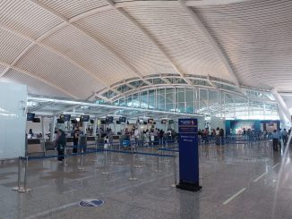 Suasana di bandara Ngurah Rai, Bali, usai adanya erupsi Gunung Lewotobi Laki-laki di NTT - IST