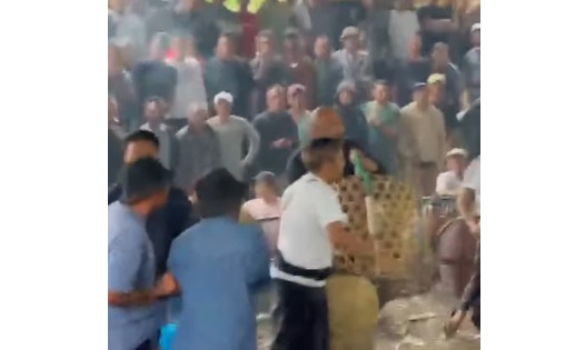 Tajen maut di Kintamani, Bangli - Screeenshot video