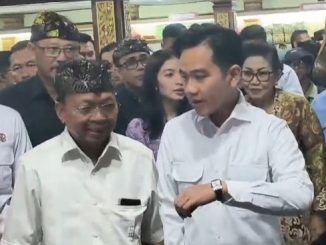 Wakil Presiden (Wapres) Gibran Rakabuming Raka didampingi Gubernur Bali I Wayan Koster berkunjung ke Pesta Kesenian Bali (PKB) di Taman Budaya atau Art Center, Denpasar, Bali,. Jumat (4/7) = KAD