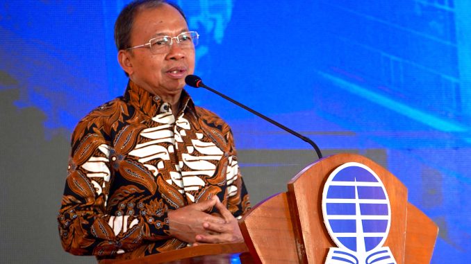 Koster - batik Gubernur Koster saat meresmikan gedung baru Universitas Terbuka Denpasar yang beralamat di Jalan Raya Sesetan, Rabu (2/7/2025) - Dok. Humas Pemprov