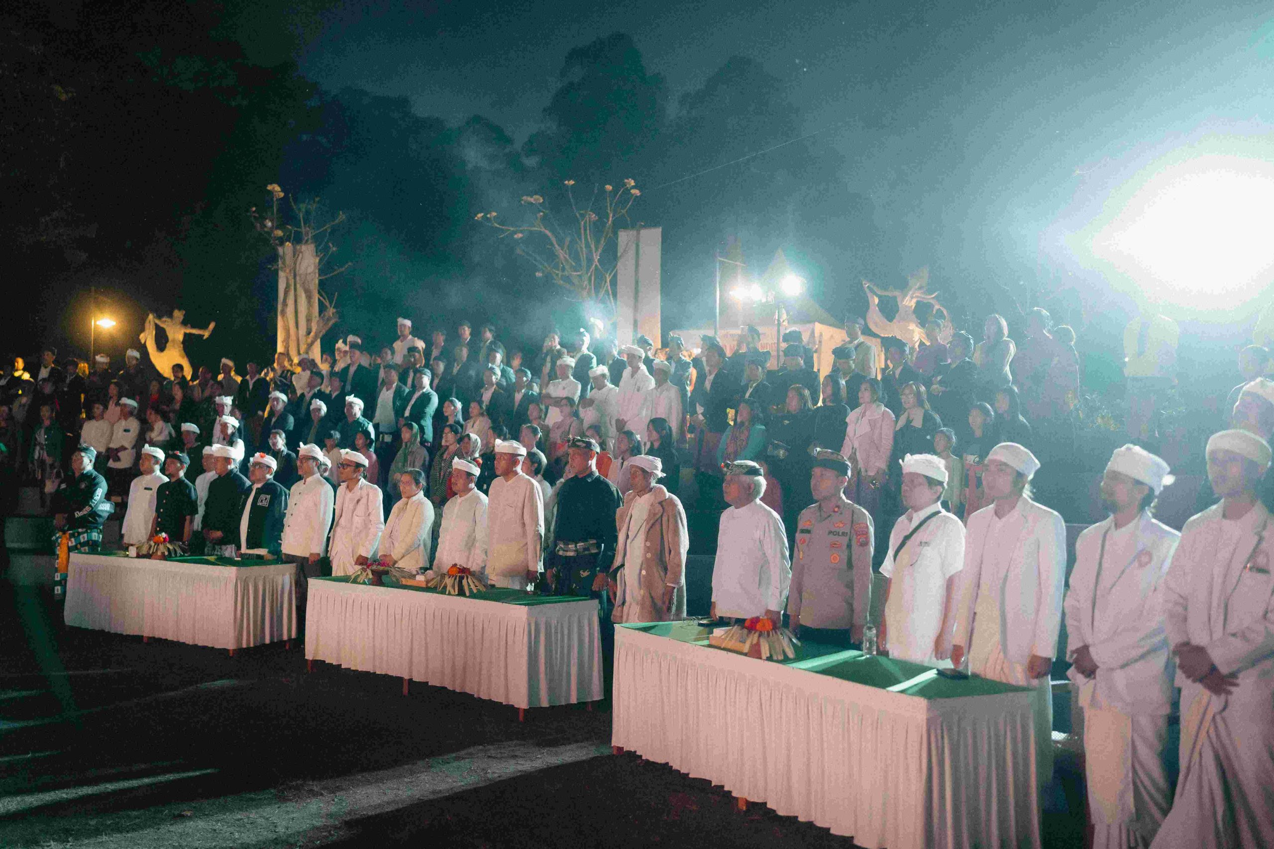 Peringatan 100 tahun Rarud Desa Adat Batur = IST