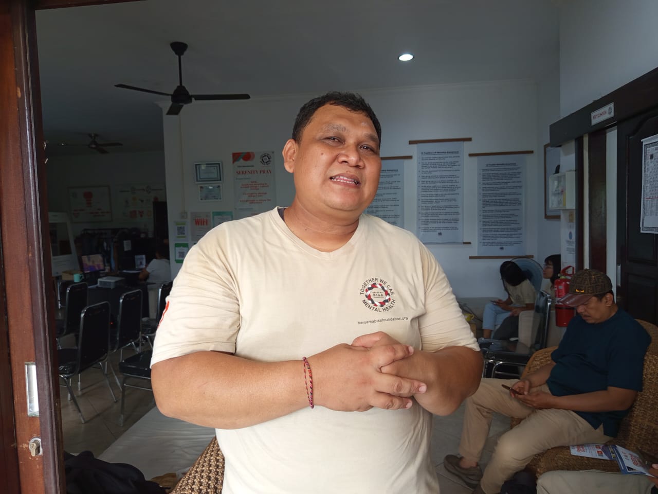 I Wayan Bimbim, Ketua Yayasan Bali Bersama Bisa, saat ditemui usai konferensi pers peluncuran acara di Dalung, Badung, Bali, Senin (8/7/2025).