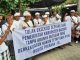 Aksi damai warga menolak pembongkaran - IST