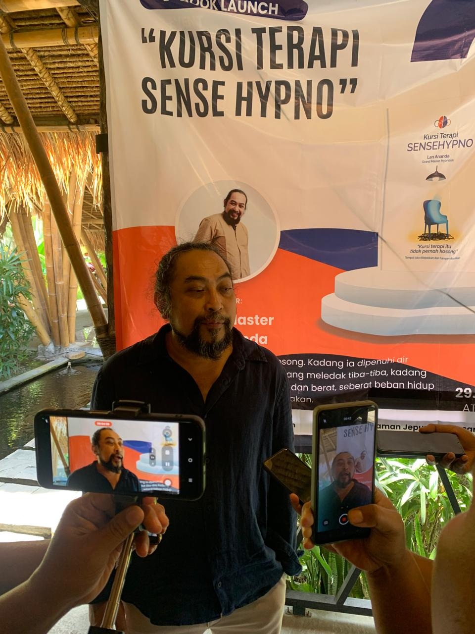 Grand Master Hipnoterapi Lan Ananda - IST