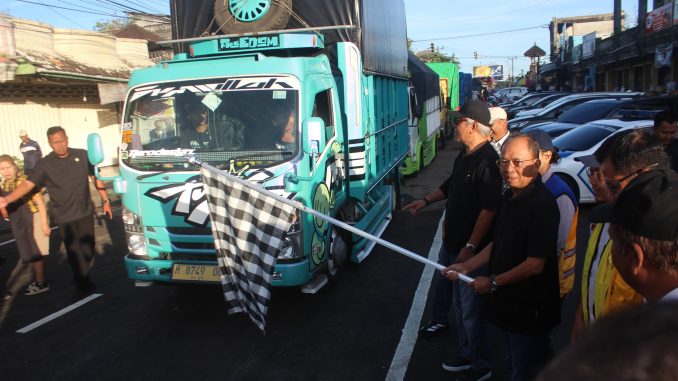 Gubernur Koster pada Sabtu 19 Juli 2025 saat membuka jalan Bajera bersama Kementerian PU - IST