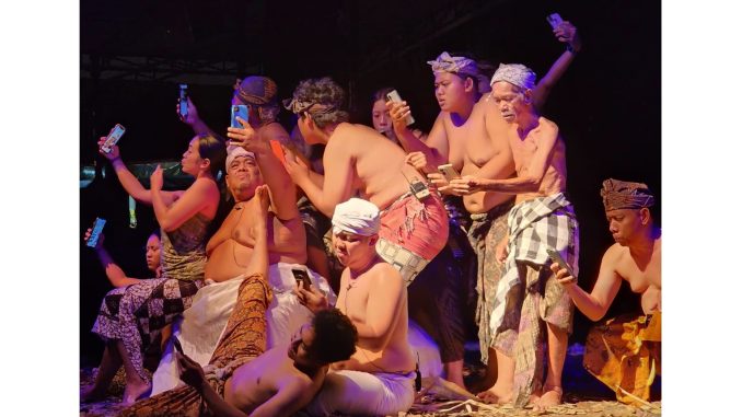 Pentas teater di Festival Seni Bali Jani ( FSBJ ) - IST