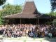 Foto bersama Kagama Bali bersama mahasiswa KKN UGM - IST