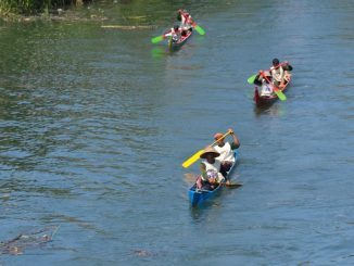 Puluhan peserta yang mengikuti lomba Sampan tradisional di Kabupaten Jembrana, Bali, Senin (25/8). (FOTO Humas Pemkab Jembrana).