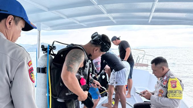 Evakuasi jenazah turis spanyol yang tewas saat spear fishing di Buleleng - IST