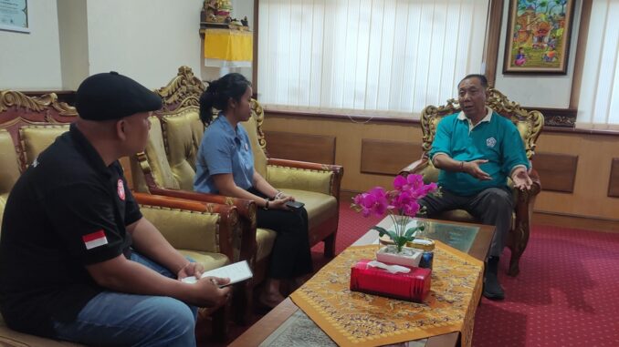 hipnoterapi di sekolah Audiensi PKHI Denpasar pada Kadisdikpora Denpasar - IST