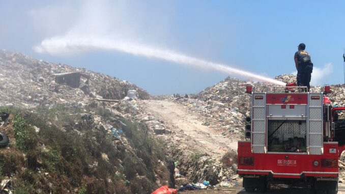 Pencegahan kebakaran di TPA Suwung, Denpasar, Bali - ISTY