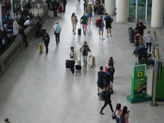 Suasana kedatangan Wisman di Bandara Ngurah Rai Bali - IST