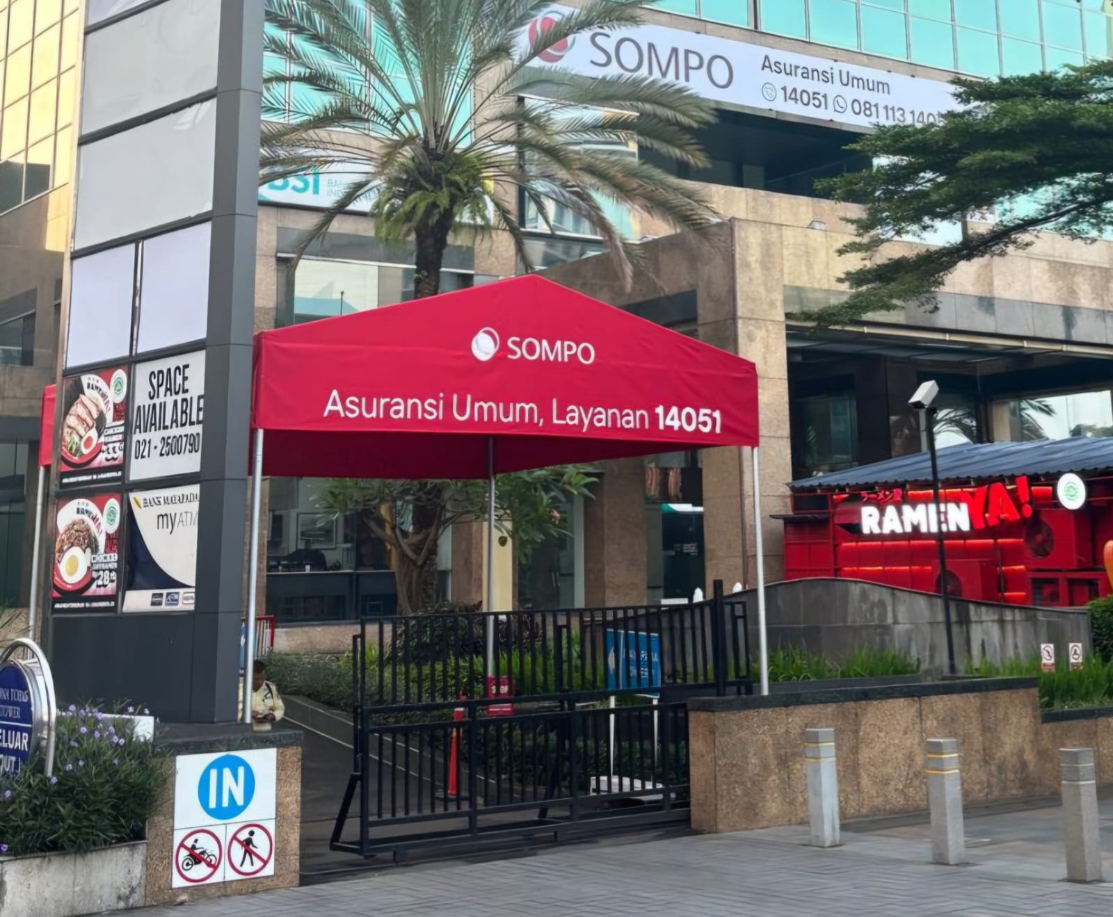 Ilustrasi- Tenda pelayanan Sompo Insurance- IST