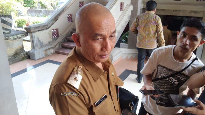 Kepala Dinas Ketenagakerjaan ESDM Provinsi Bali, Ida Bagus Setiawan, di Kantor Gubernur Bali, di Denpasar - IST