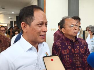 Menteri LH bersama Gubernur Bali Wayan Koster - IST