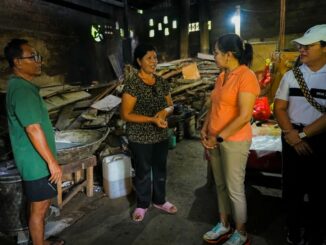 Nyonya Rasniathi Adi Arnawa, menggelar acara Safari Badung Peduli dan Temu Wirasa bersama pengurus, anggota PKK, serta kader Posyandu se-Desa Penarungan, Minggu (15/2).