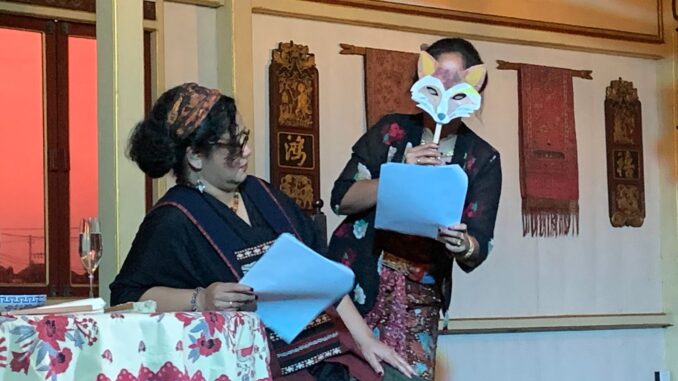 Penampilan Nelden Djakababa Gericke (kiri) bersama Putri Minangsari pada Sabtu (24/1/2026) di Masa-masa Gallery, Gianyar, serangkaian Festival  Dealing in Distance di Bali- RFH