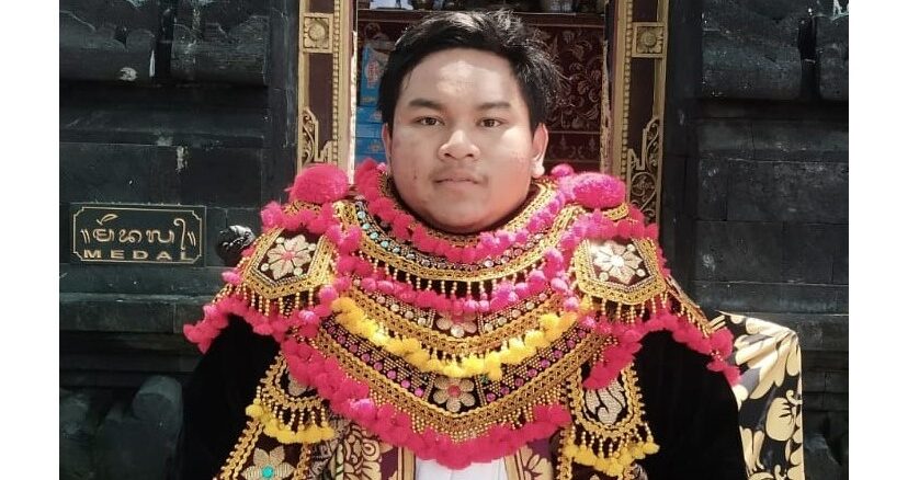 Putu Kevin Nugrahayasa Surya, dalang muda dari SMAN 1 Kuta Selatan. (Foto: Dok. Sukma Uma)