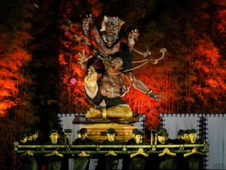 Bupati Adi Arnawa bersama Ketua DPRD I Gusti Anom Gumanti, secara resmi membuka Lomba Ogoh-Ogoh "Badung Çaka Fest 2026" di Puspem Badung, Jumat (6/3).