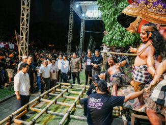 Bupati Adi Arnawa bersama Wabup Bagus Alit Sucipta saat meninjau langsung kesiapan venue sehari sebelum pembukaan rangkaian lomba yang digelar pada 6–8 Maret 2026, di area Balai Budaya Giri Nata Mandala, Puspem Badung, Kamis (5/3) - IST