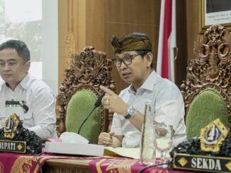 Bupati Wayan Adi Arnawa saat entry meeting BPK atas LKPD Kabupaten Badung TA 2025, di Ruang Pertemuan Kriya Gosana, Puspem Badung, Senin (6/4) - IST