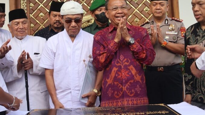 Gubernur Ksoter Saat peresmian Gedung MUI Bali _ IST