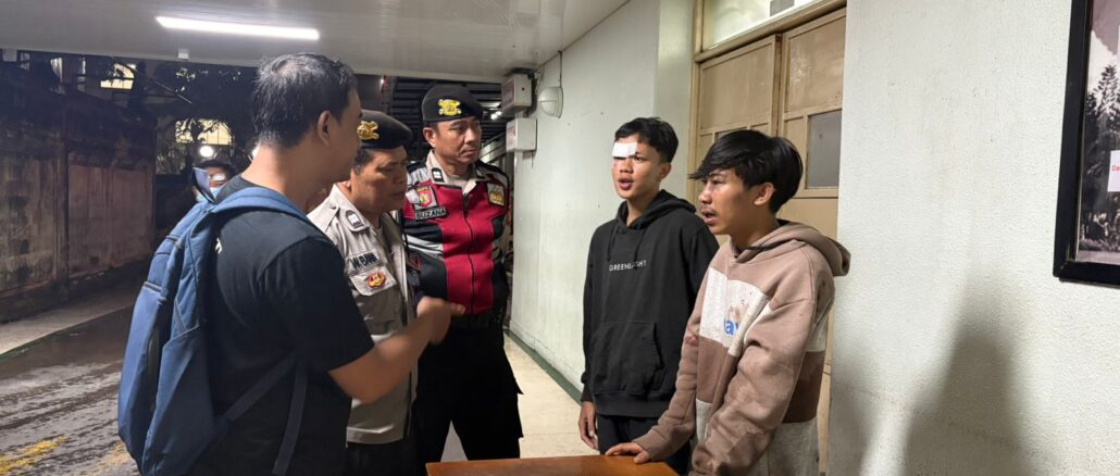 Korban saat memberikan keterangan kepada polisi - IST