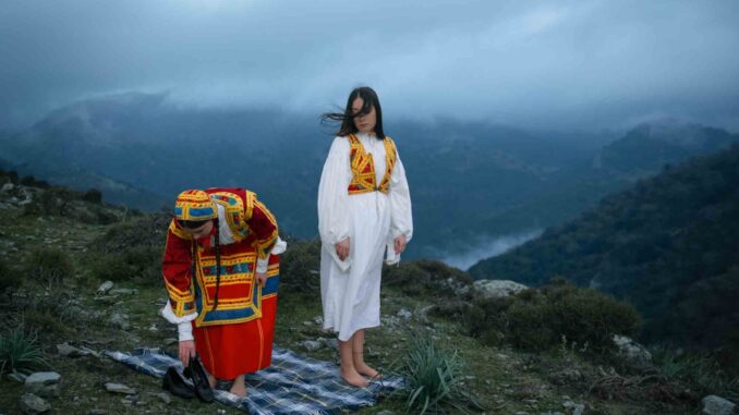 “Timeland” karya Gianluca Lanciai yang merupakan eksplorasi visual tentang umur panjang di Sardinia, Italia. Kredit Foto: Gianluca Lanciai