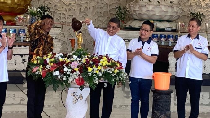 Pemandian Rupang Buddha sebagai simbol penyucian diri - IST