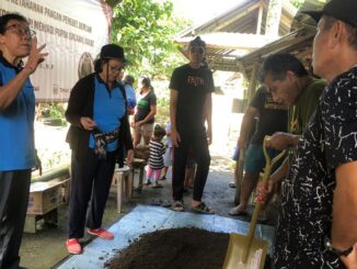 Pemberdayaan Kelompok Ketahanan Pangan Penebel Berlian Dalam Pengolahan Kotoran Sapi Menjadi Pupuk Organik Padat.- IST