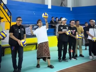 Bupati Badung I Wayan Adi Arnawa secara resmi membuka Turnamen Bola Voli Himmus Cup II, di GOR Gema Putra Presada, Banjar Angkeb Canging, Desa Gulingan, Kecamatan Mengwi, Minggu (26/7).0 IST