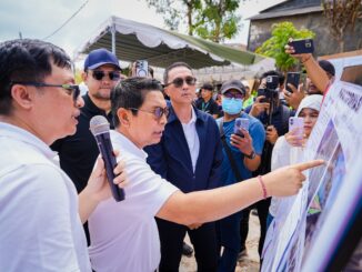 Bupati Wayan Adi Arnawa bersama Wabup Bagus Alit Sucipta meninjau Proyek Jalan Lingkar Barat di Kecamatan Kuta Selatan, Kuta dan Kuta Utara, Sabtu (18/7). - IST
