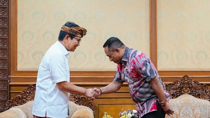 Bupati Wayan Adi Arnawa saat menerima kunjungan kerja Bupati Manggarai, Herybertus G. L. Nabit, di Puspem Badung, Kamis (16/7) - IST