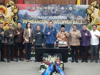 Bupati Wayan Adi Arnawa menghadiri Rakor Tingkat Menteri terkait Pengembangan Wilayah Bali di Gedung Wiswa Sabha Utama, Kantor Gubernur Bali, Denpasar, Senin (20/7) - IST
