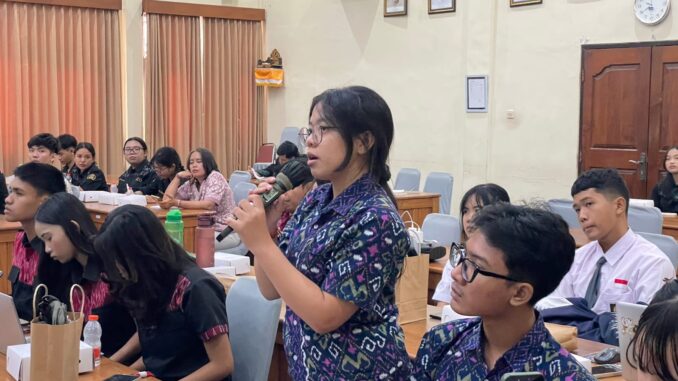 Pelatihan Menulis Esai Krida Duta Bahasa Bali 2026, yang digelar pada 8 Juni 2026 lalu - IST
