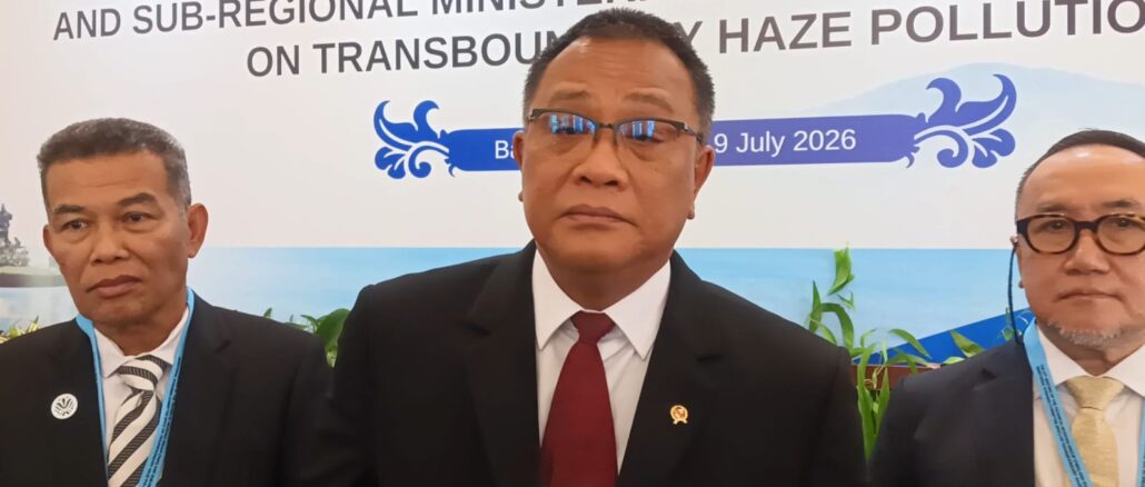 Menteri Lingkungan Hidup Jumhur Hidayat - IST