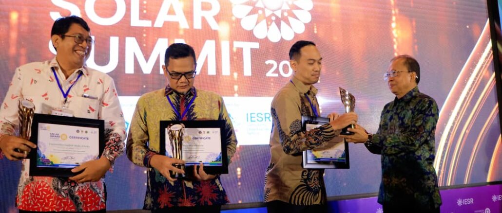 Gubernur Bali Wayan Koster saat membuka Indonesia Solar Summit (ISS) 2026 di Bali Beach Convention Center, The Meru Bali, Sanur, Denpasar, Selasa (14/7).- IST