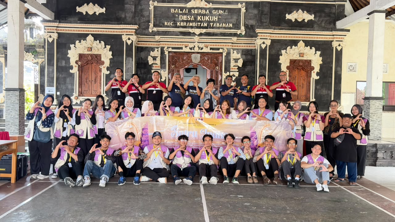 Tim KKN mahasiswa UGM di Desa Kukuh, Krambitan, Tabanan - IST