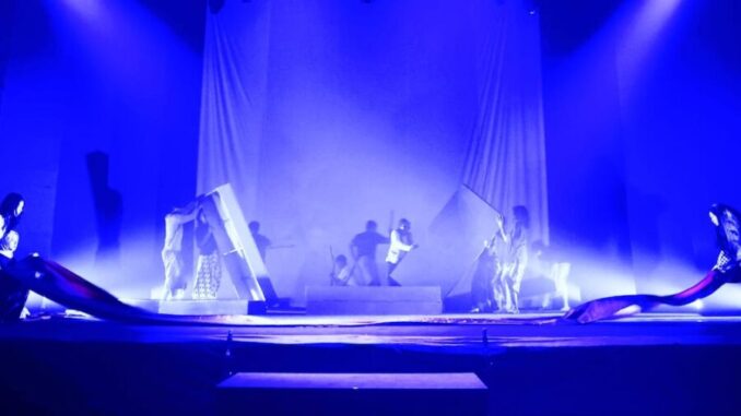 Pementasan Tubuh yang Menari pada Festival Teater Indonesia (FTI) 2025 di Medan, Sumatera Utara. (Foto: Dok. BET)
