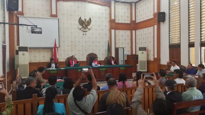 Suasana persidangan Denpasar Banjir - iST