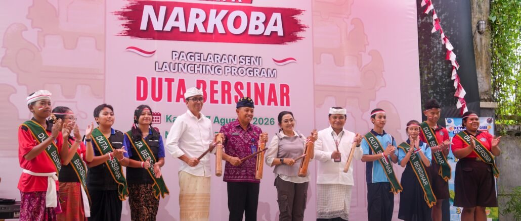 Bunda Anti Narkoba Kabupaten Badung, Nyonya Rasniathi Adi Arnawa saat acara bertajuk “Merdeka Tanpa Narkoba” di Mie Kober Dalung, Kuta Utara, Kamis (27/8).