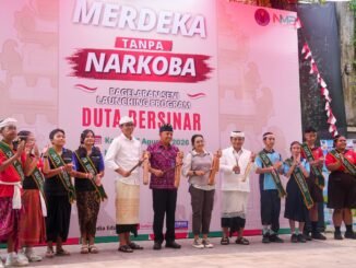 Bunda Anti Narkoba Kabupaten Badung, Nyonya Rasniathi Adi Arnawa saat acara bertajuk “Merdeka Tanpa Narkoba” di Mie Kober Dalung, Kuta Utara, Kamis (27/8).