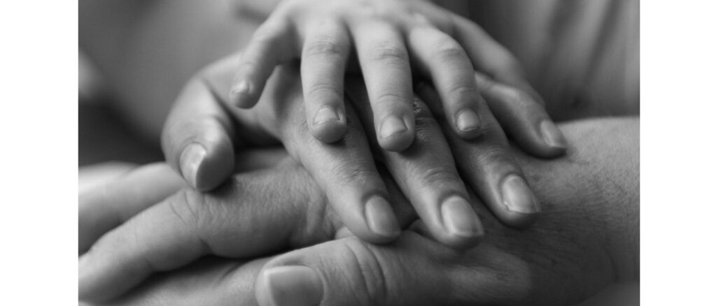 Ilustrasi caregiver. Foto: Lucas Dalamarta/Unsplash