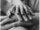 Ilustrasi caregiver. Foto: Lucas Dalamarta/Unsplash